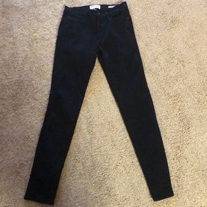 Frame solid black le high skinny jeans